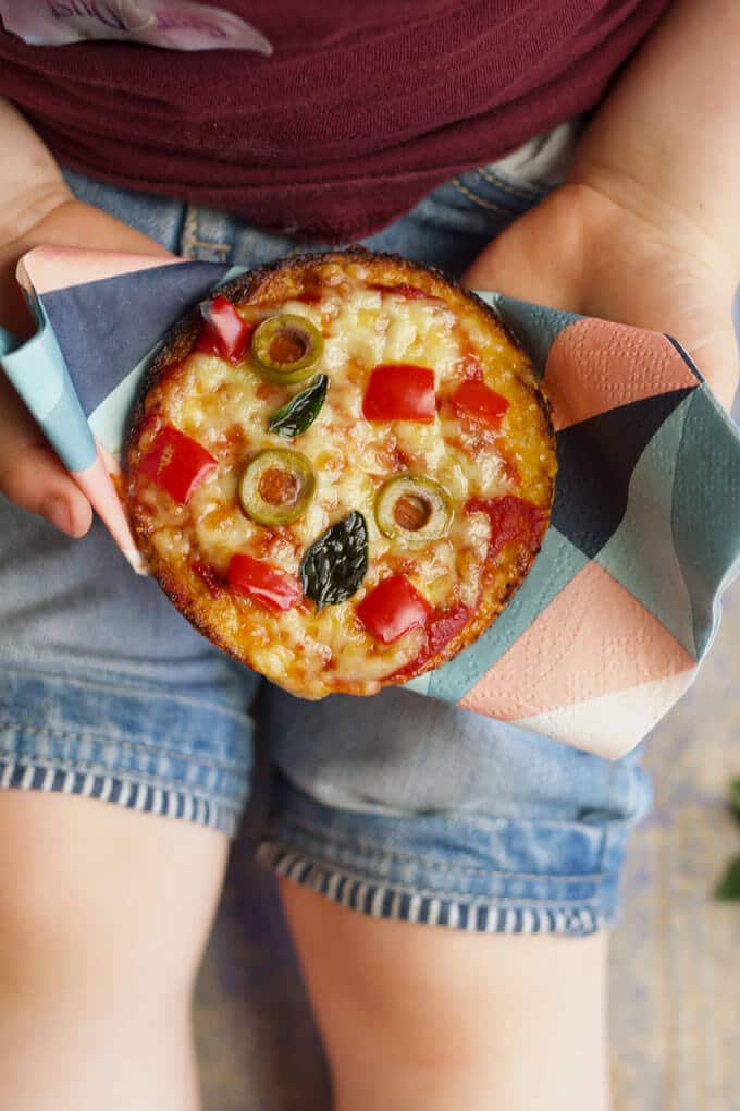 Cauliflower base mini pizzas - a great way to add more veggies into a kid favourite dish. 