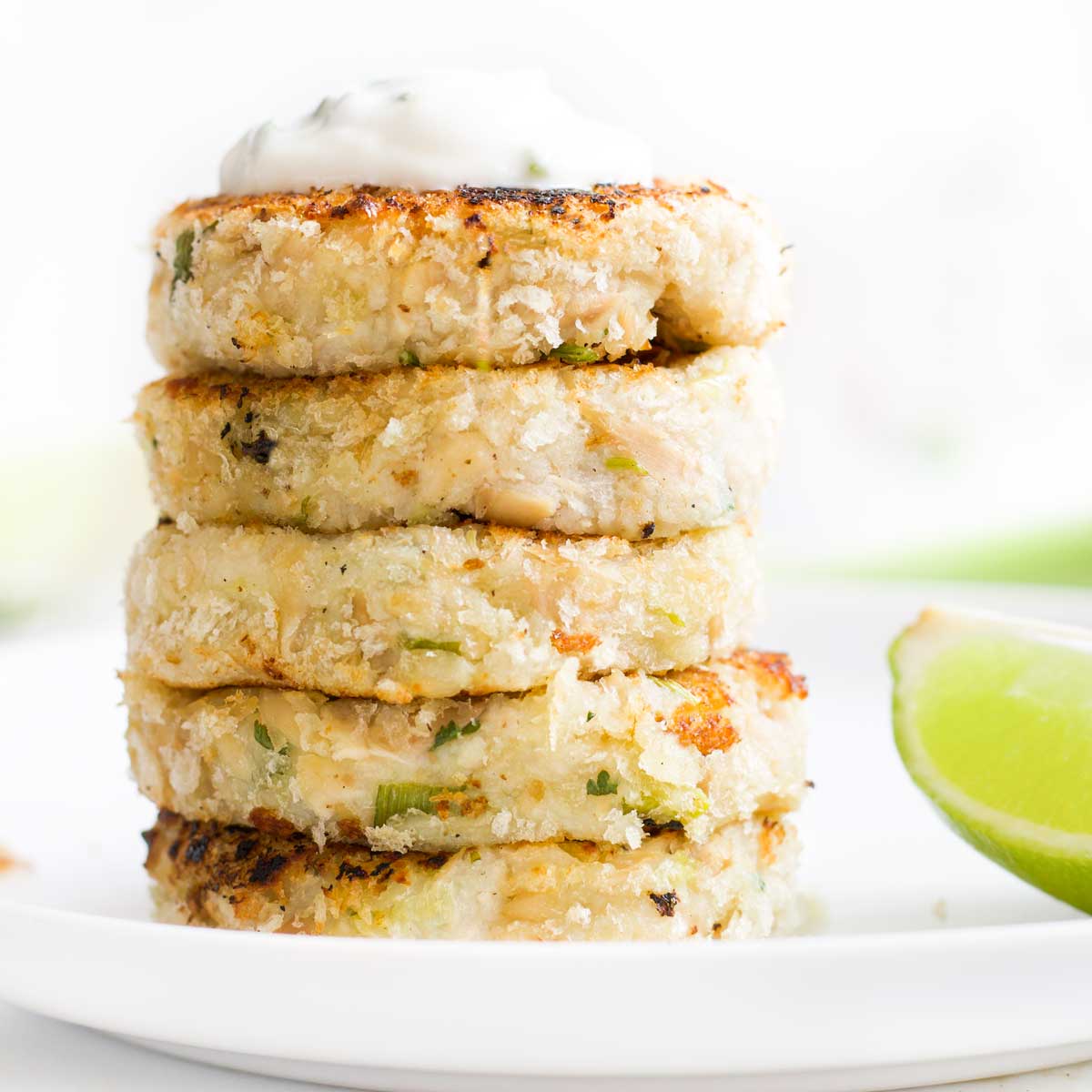 Easy Tuna Cakes with Lemon Garlic Aioli