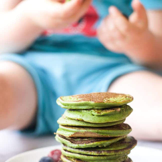 green smoothie pancakes for kids and babies.