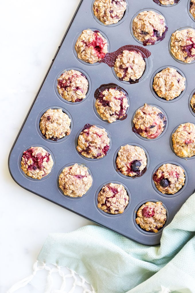 Baked Oatmeal Cups in Mini Muffin Tray