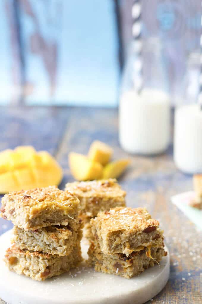 These coconut mango oat breakfast bites are a great start to the day. Sweetened only with fruit. Great for BLW (Baby led weaning) and lunch box friendly.