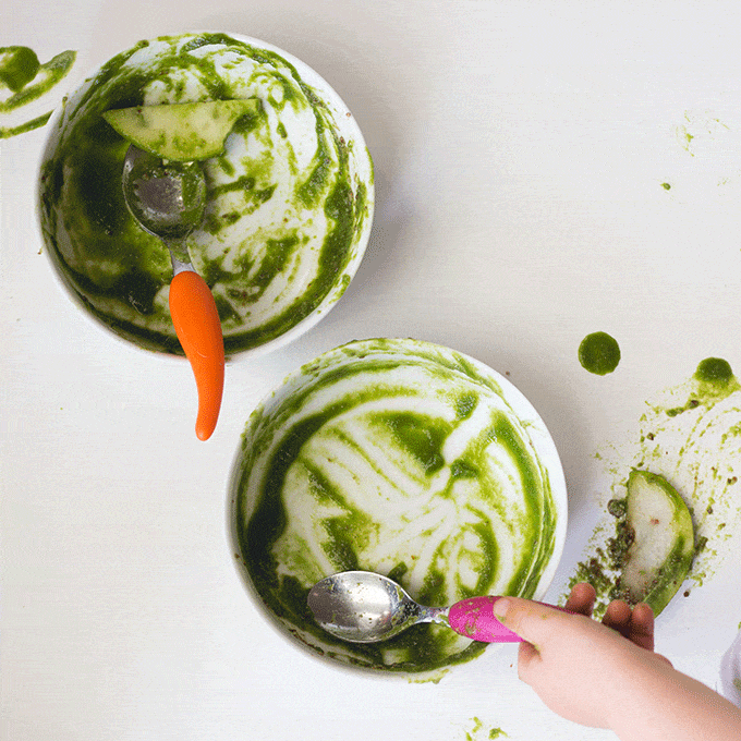 Spinach pear smoothie. Packed with spinach but deliciously sweet and perfect for kids. Eating your greens has never been so easy!