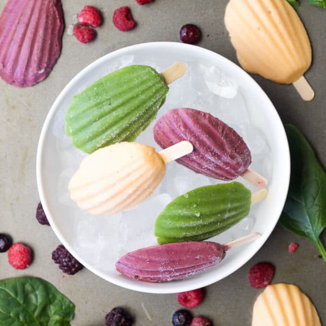 These healthy popsicles for babies and toddlers are a great frozen treat. Perfect for sore gums or on hot summer days. Each flavour has a hidden vegetable. #hiddenveg #babyfood #kidfood #babyledweaning #blw #kidsfood #healthypopsicles