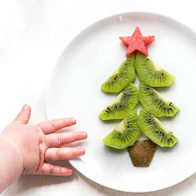 Arbre de Noël fait avec du kiwi