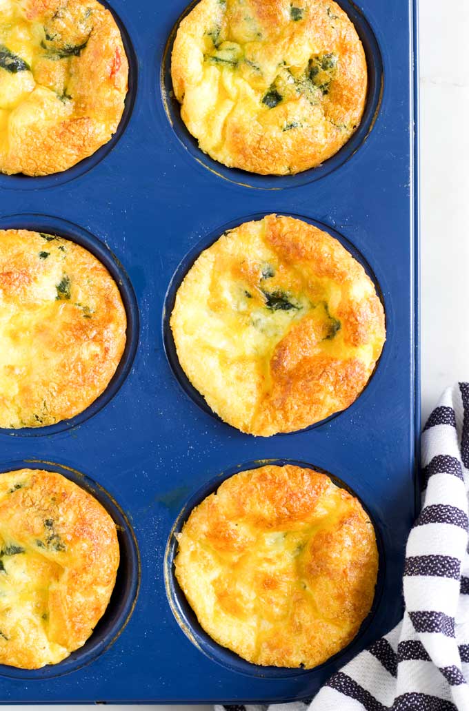 https://www.healthylittlefoodies.com/wp-content/uploads/2020/06/Crustless-Quiche-in-Pan.jpg